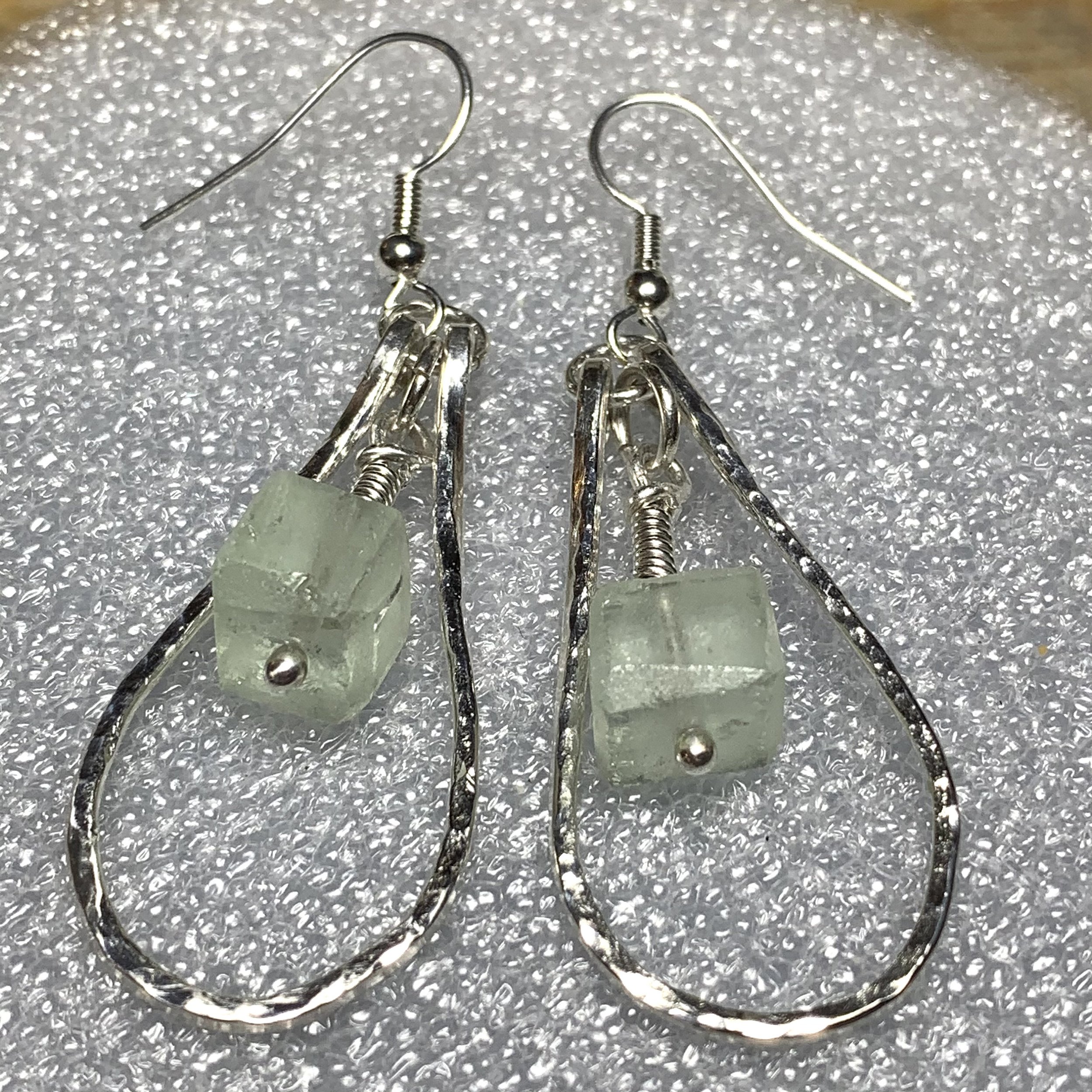 https://i.etsystatic.com/18428199/r/il/c5e841/2842646859/il_fullxfull.2842646859_fwj6.jpg