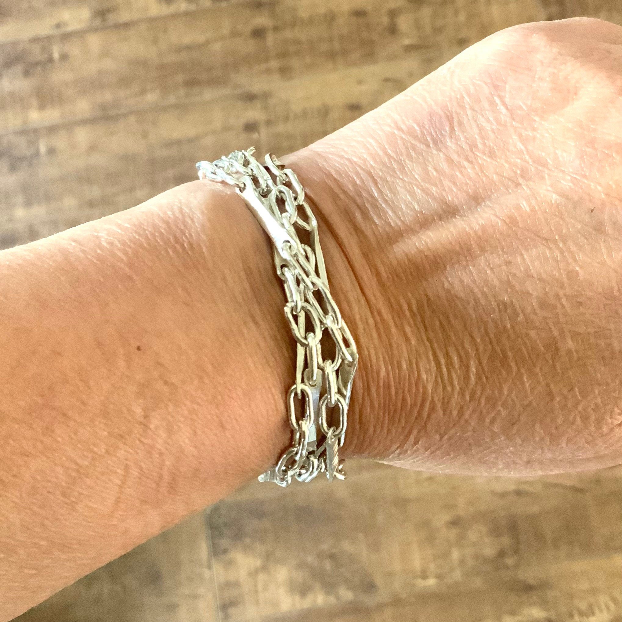 https://i.etsystatic.com/18428199/r/il/83e6c4/5336761907/il_fullxfull.5336761907_tg2g.jpg