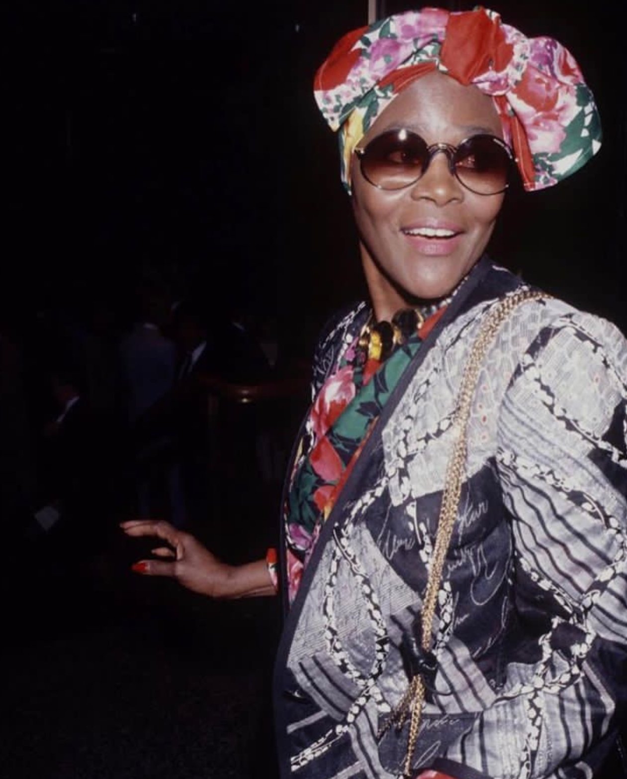 REIVINDICACIÓN DE LA RAZA NEGRA Y LA CULTURA AFRO EN LA MODA GLOBAL