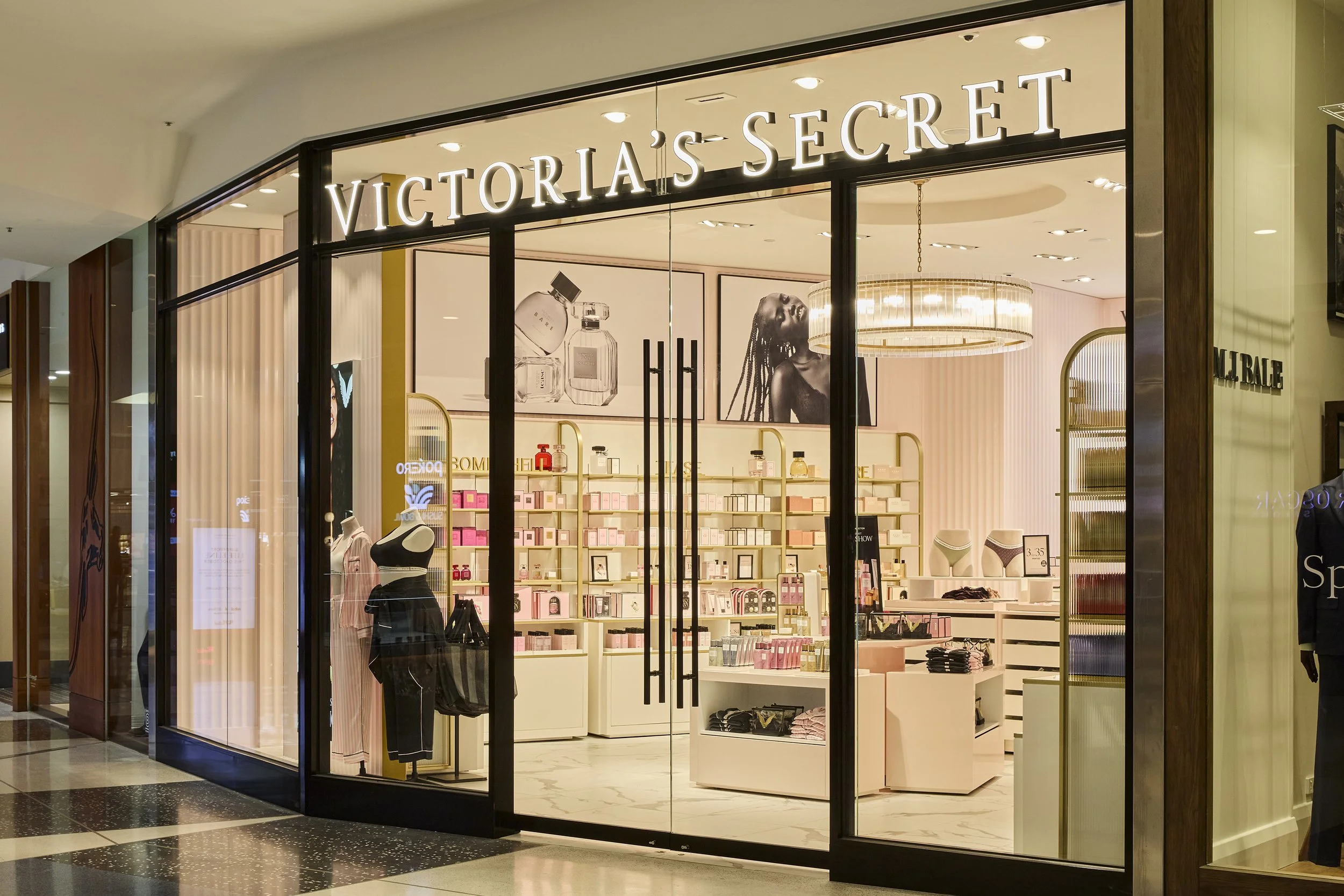Victoria Secret Southland 005.jpg