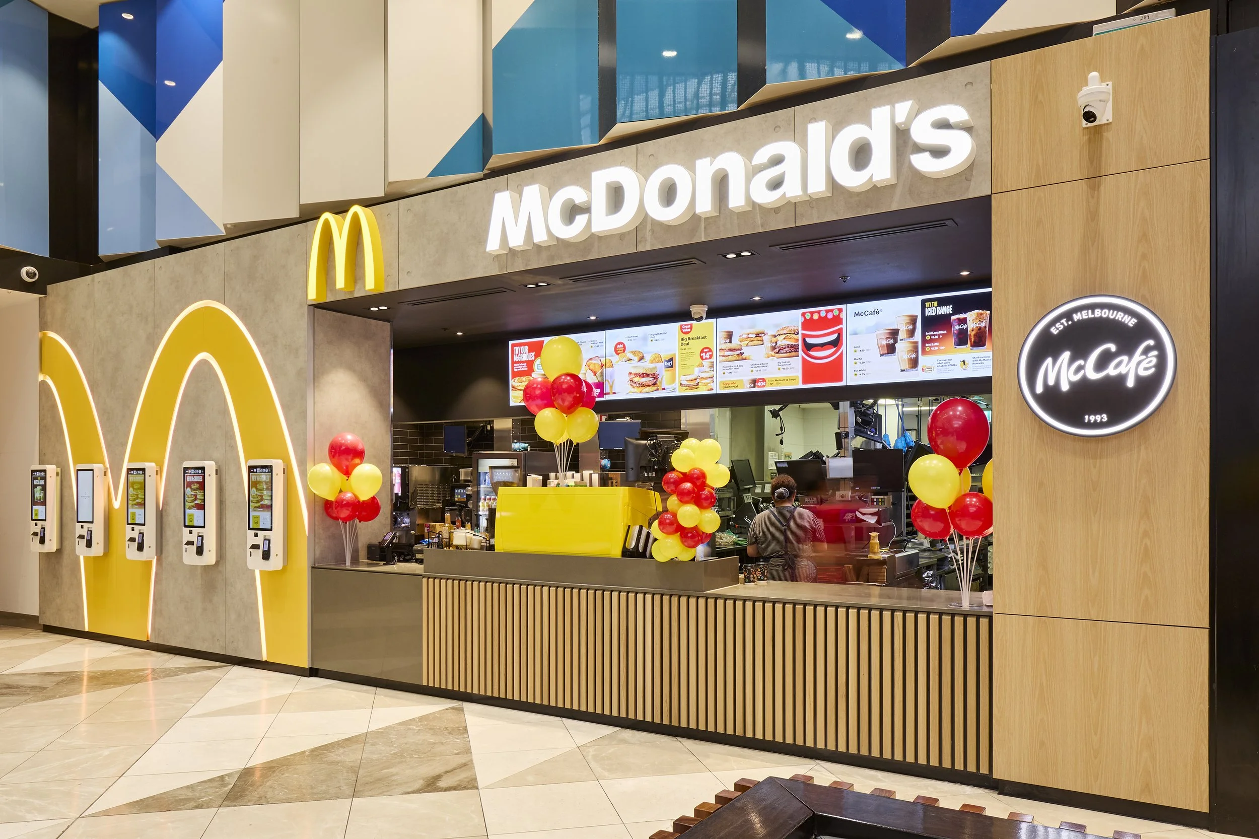 McDonalds Werribee Plaza 04.jpg