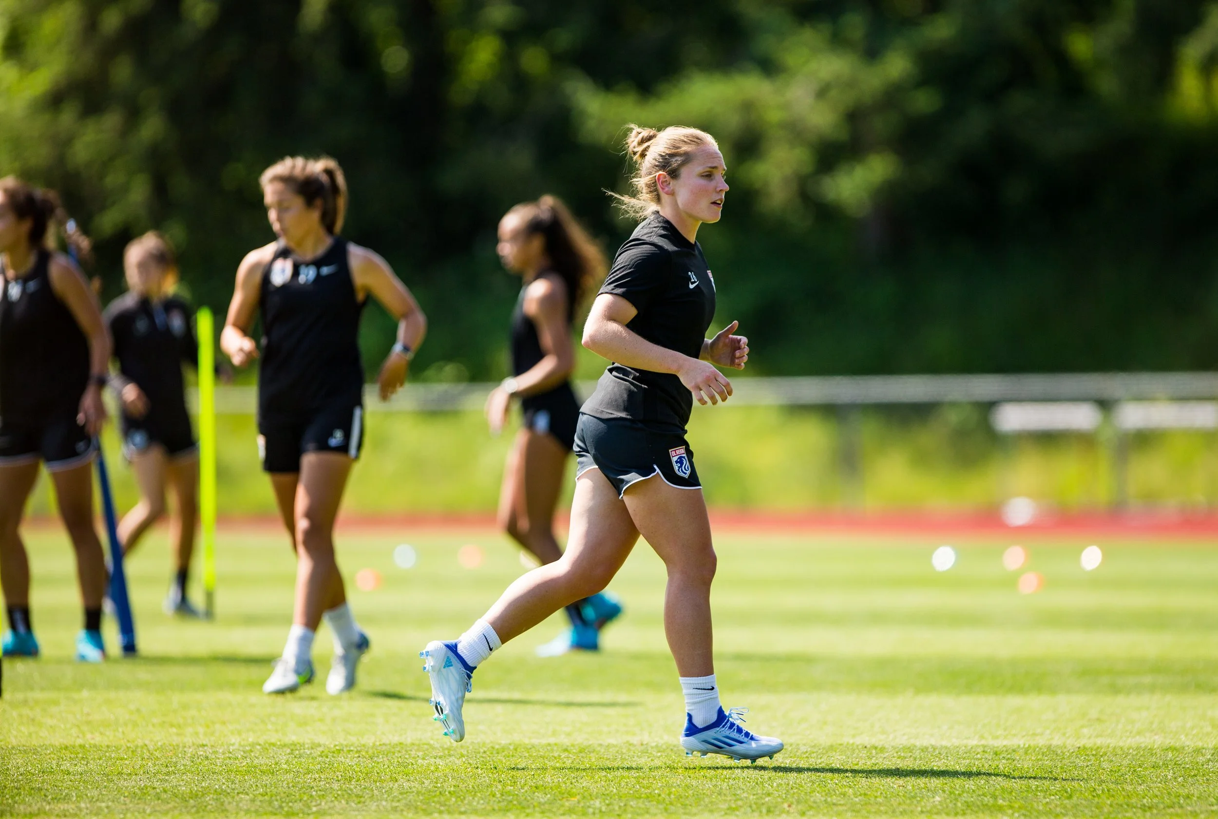 220630_OLReignTraining_136.JPG