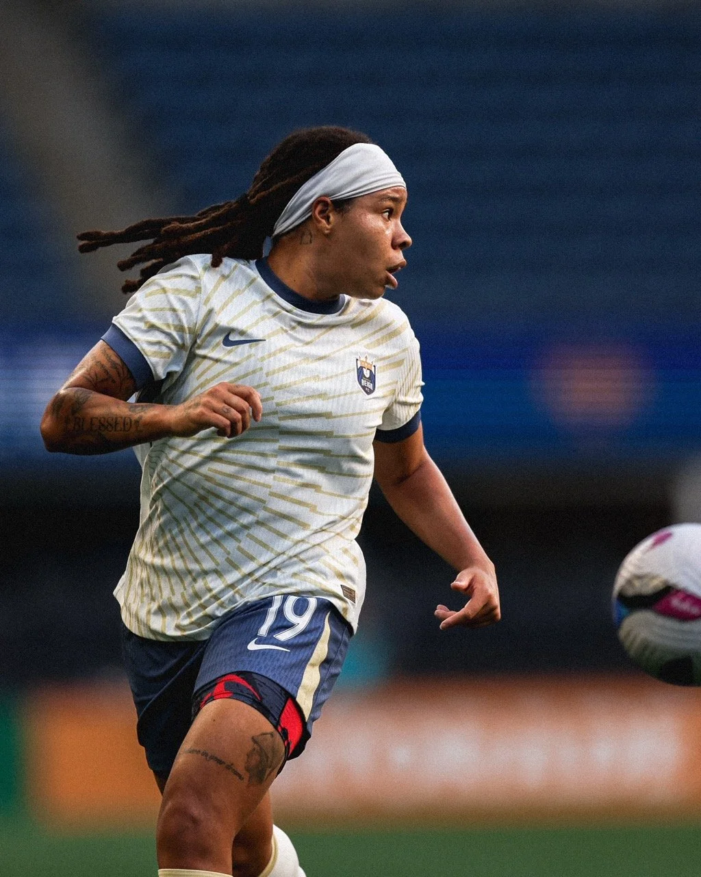 Fishel-vlou Large.jpeg