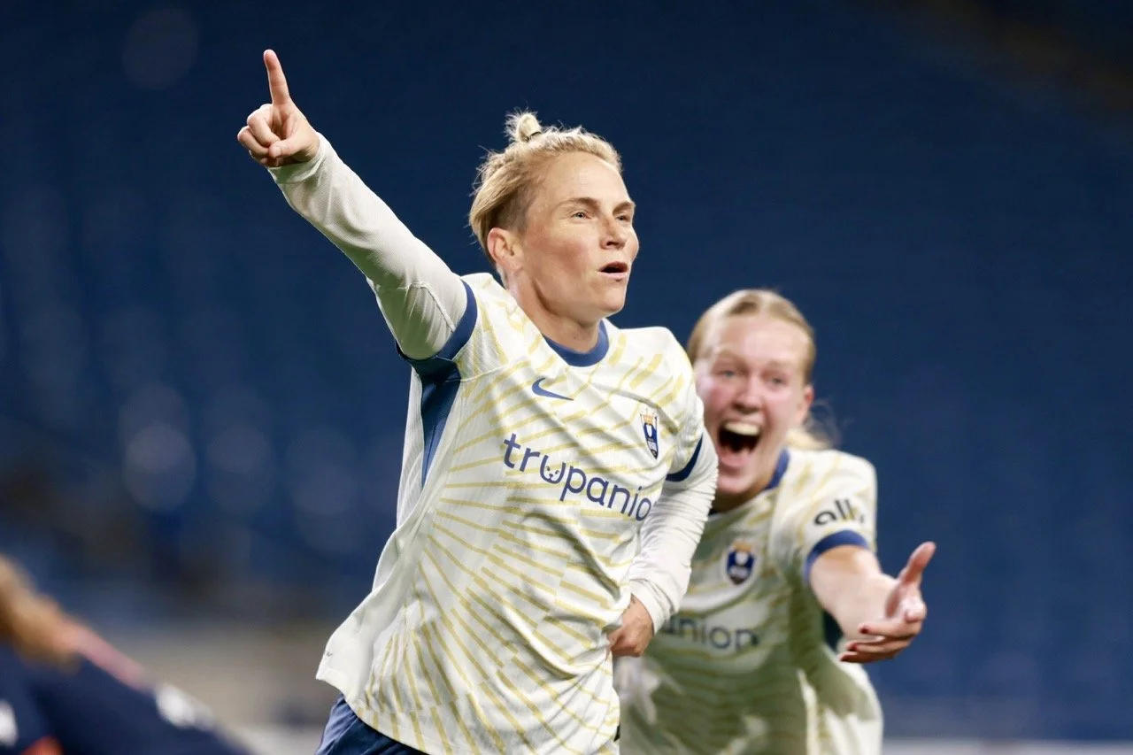 REIGN_EMMA_9 Large.jpeg