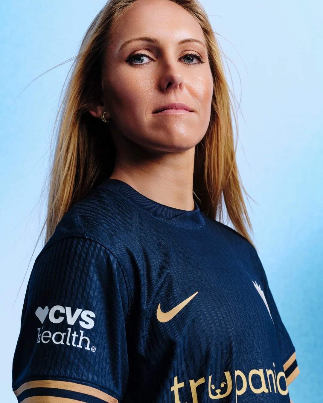 A PLAYERSLEEVE Player 01 with Kit and Logo (1080x1350).jpeg