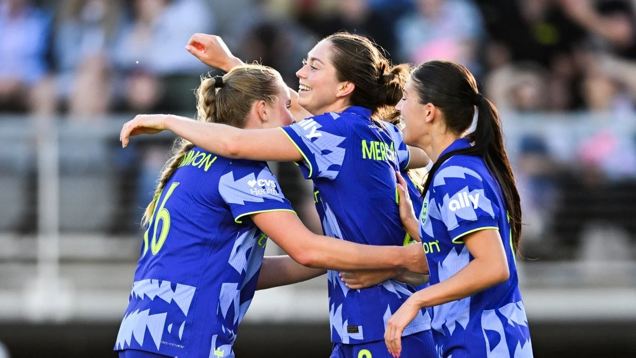 GOAL: Maddie Mercado forces Spirit own goal