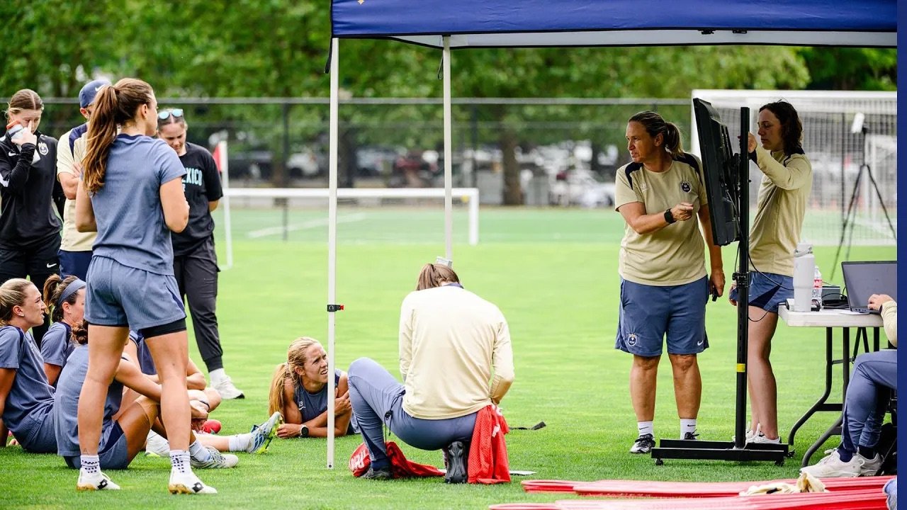 Press Conference: Laura Harvey on handling the heat in North Carolina