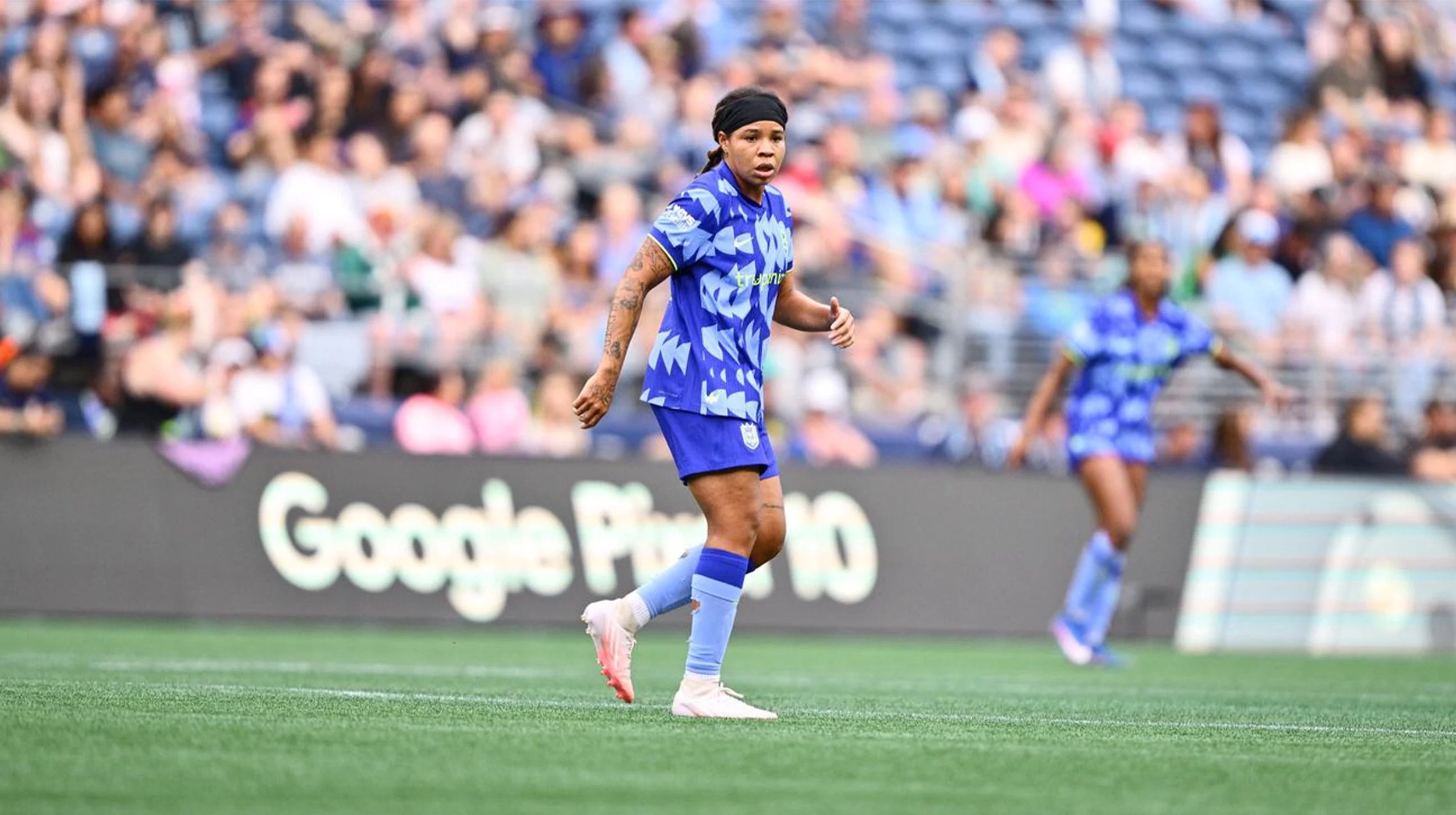 GOAL: Mia Fishel's stunning strike gives Reign FC the lead