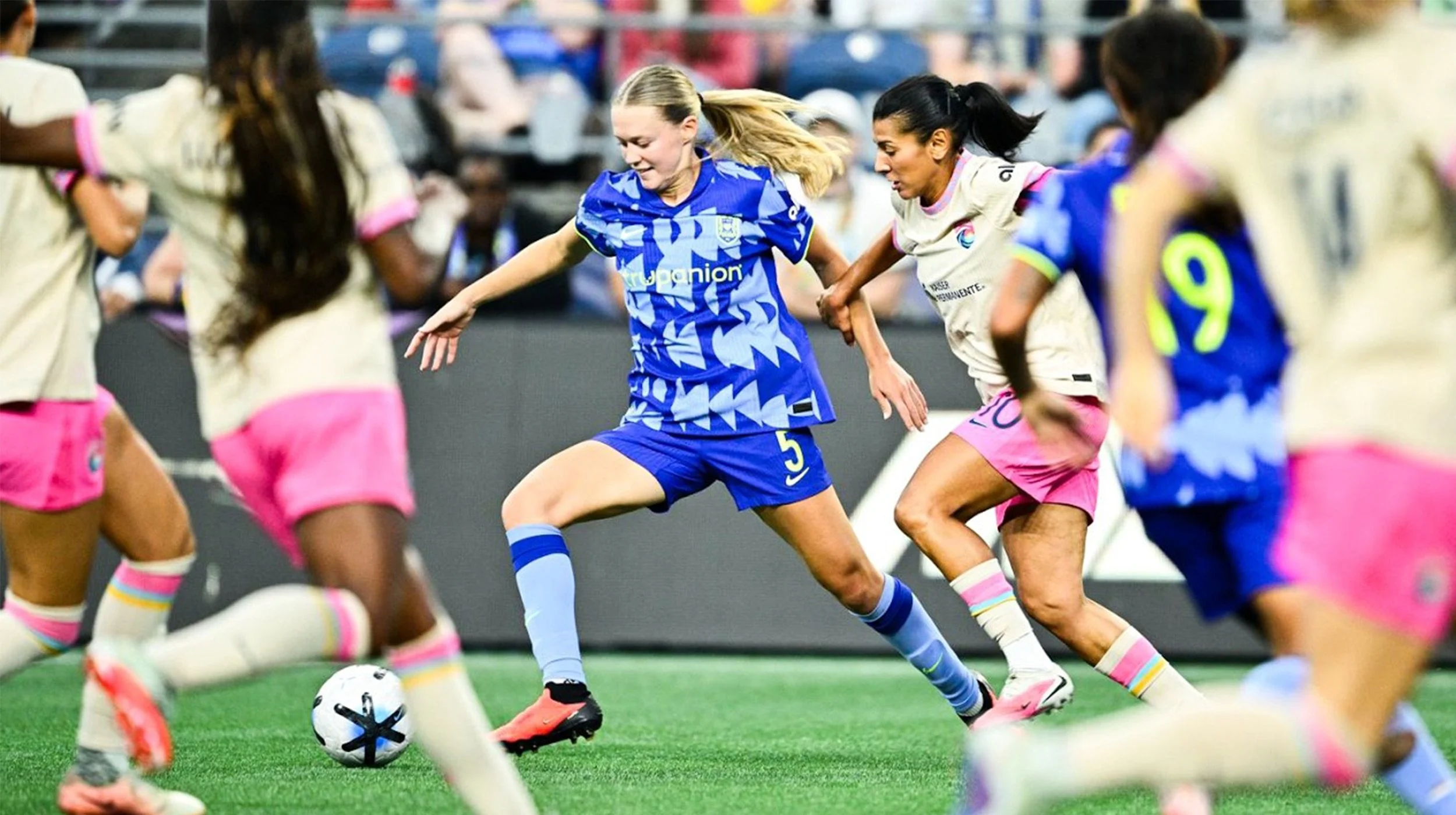 Press Conference: Sofia Huerta and Maddie Dahlien on Three Points at Home
