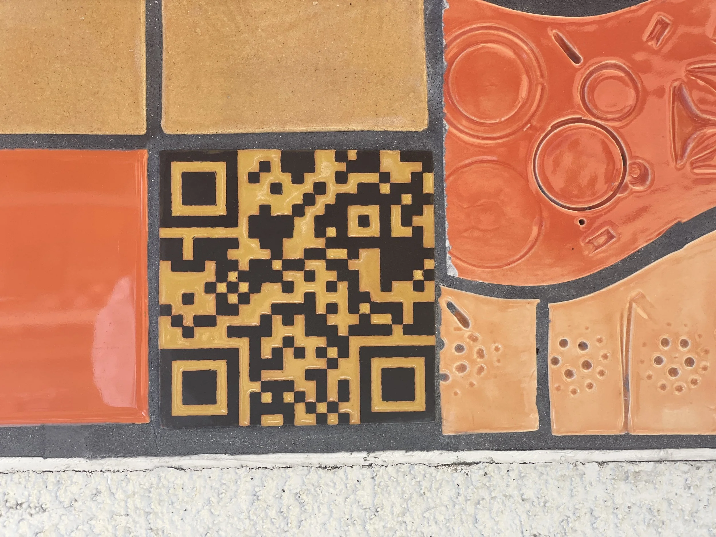WTS-Mosaic-QR Code-orange.jpg