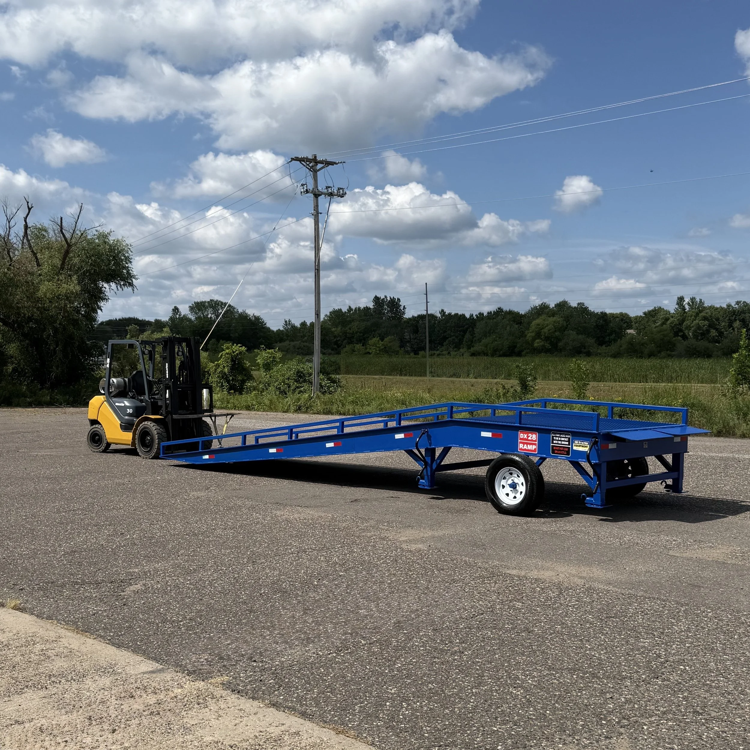 DX28 warehouse yard ramp for material handling and freight loading