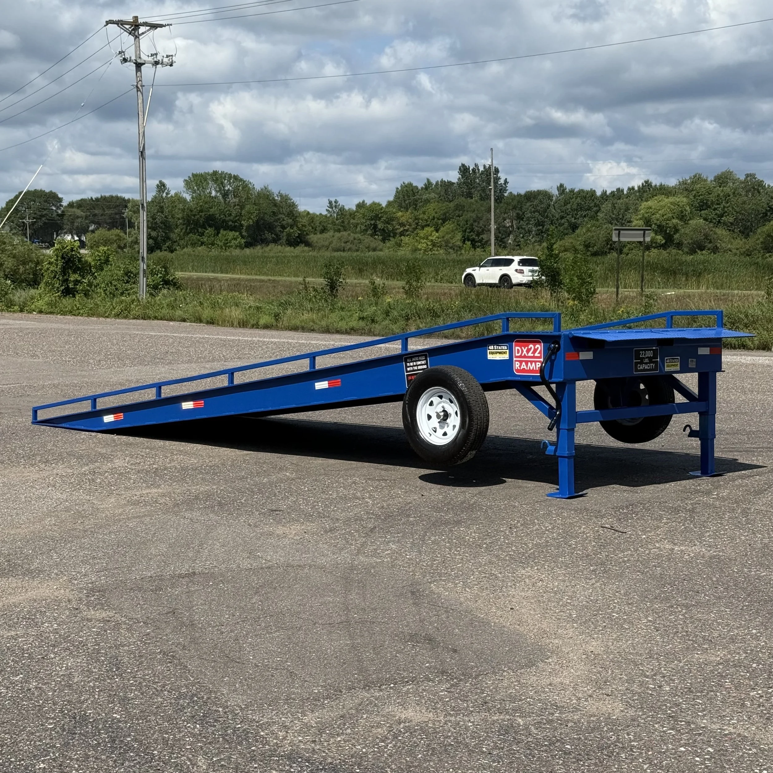 DX22 portable yard ramp for forklift loading and unloading