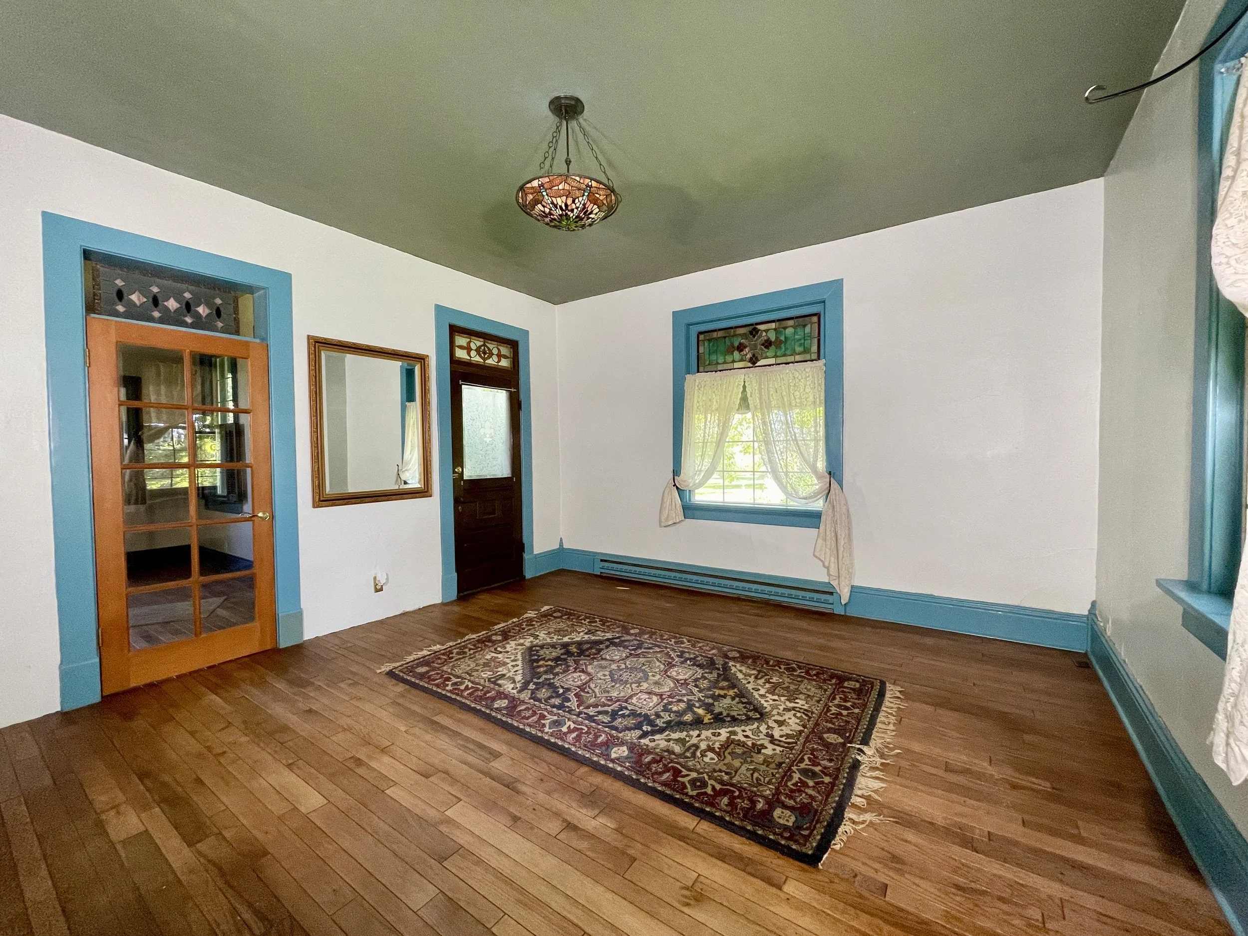 Interior Family Room.jpg