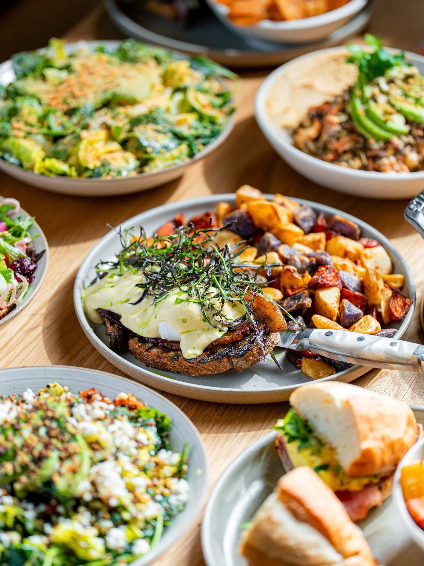 Quickest way to my heart? Sunday Brunch. 🍳🧡

#restingbrunchface #acorncafe #healdsburg #breakfastturnedup