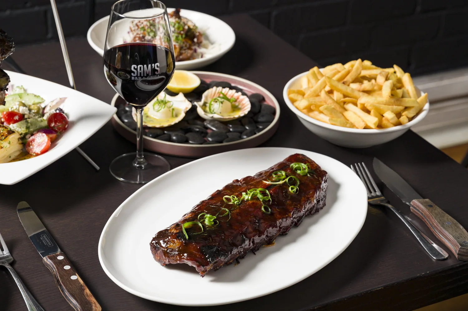 Sam's Bar & Grill RESTAURANTS IN CAMBERWELL FINE DINING RESTAURANTS