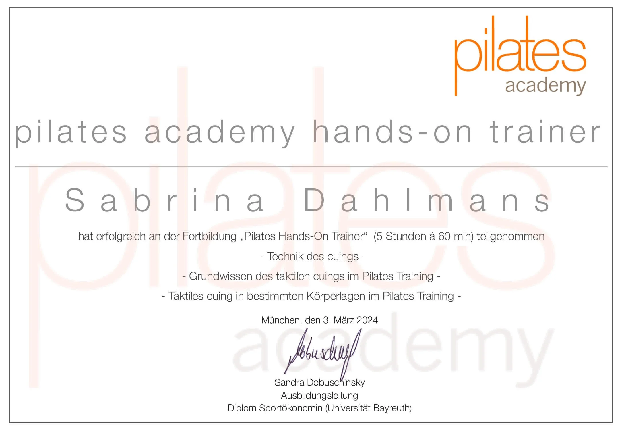 Pilates-Hands-On-Trainer-Sabrina-Dahlmans.jpg