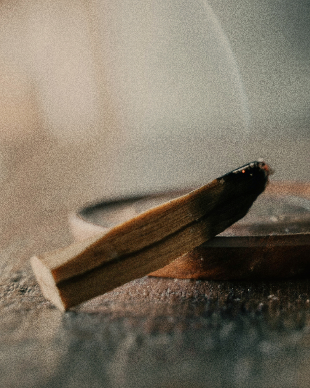 Obsidian Wood Roll-on