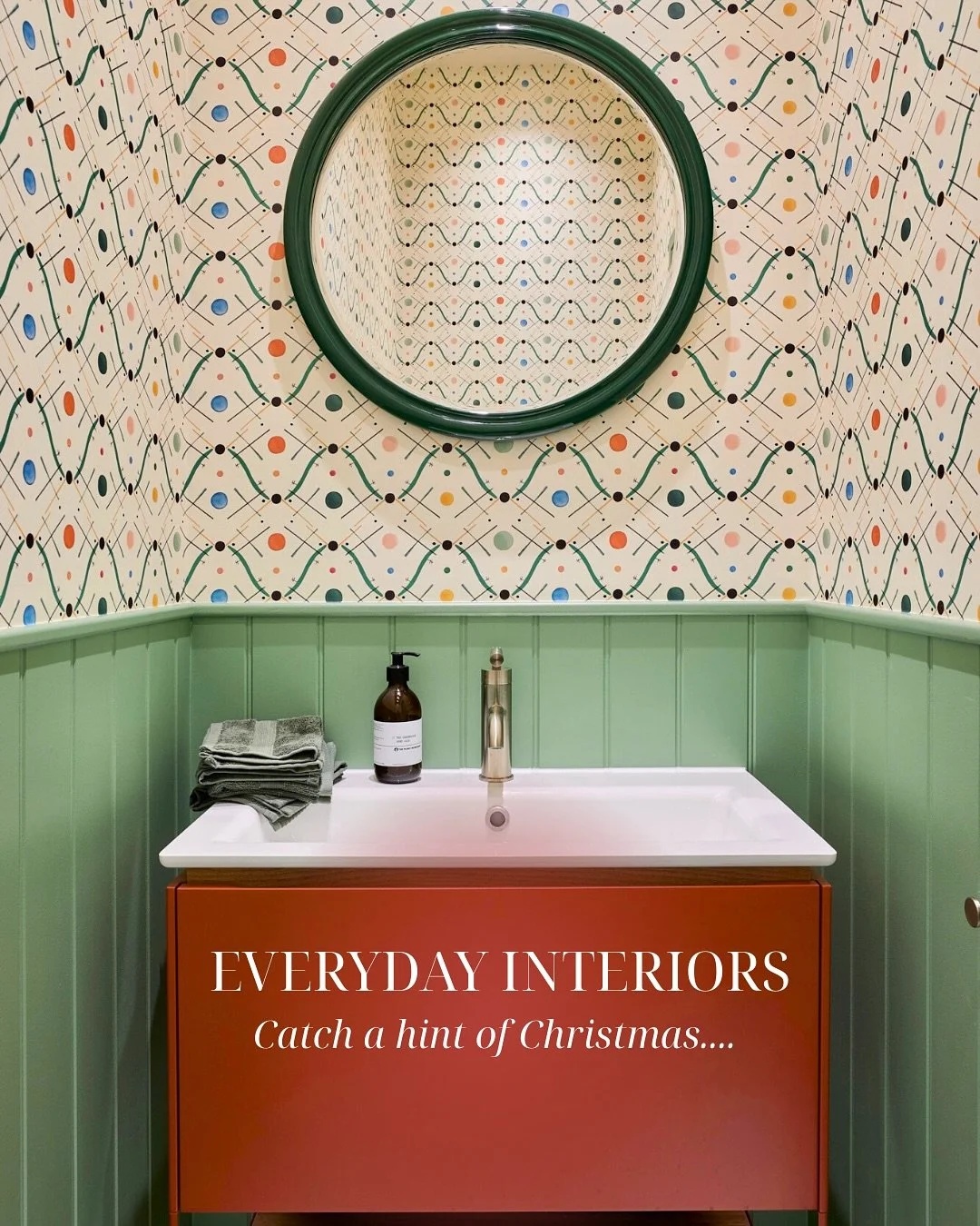 Beautiful, bright colours I love to use, now naturally falling into the festive palette ❤️🎄🧑🏼&zwj;🎄

#InteriorDesign #bathroominspo #greencupboards #surreyinteriordesigners #fabricheadboard #madecushions #HomeStyling #FestiveInteriors #ColourfulI