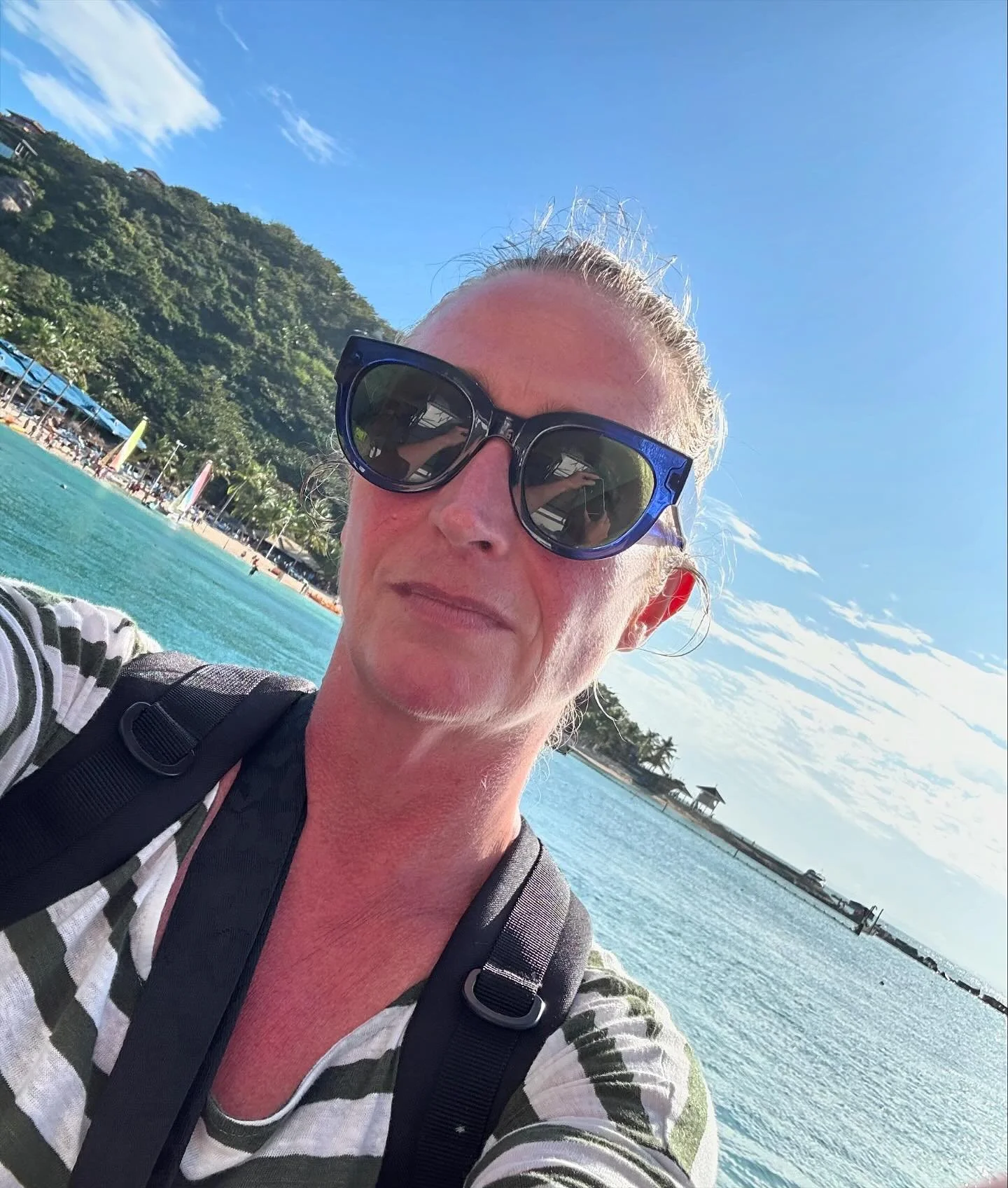 A trip to Boundary Island, Hainan, kindly led by one of our Chinese colleagues and his wife&hellip;.it&rsquo;s a very touristy destination and famous for brides and grooms who go there for it&rsquo;s perfect vistas&hellip; and photo opportunities&hel