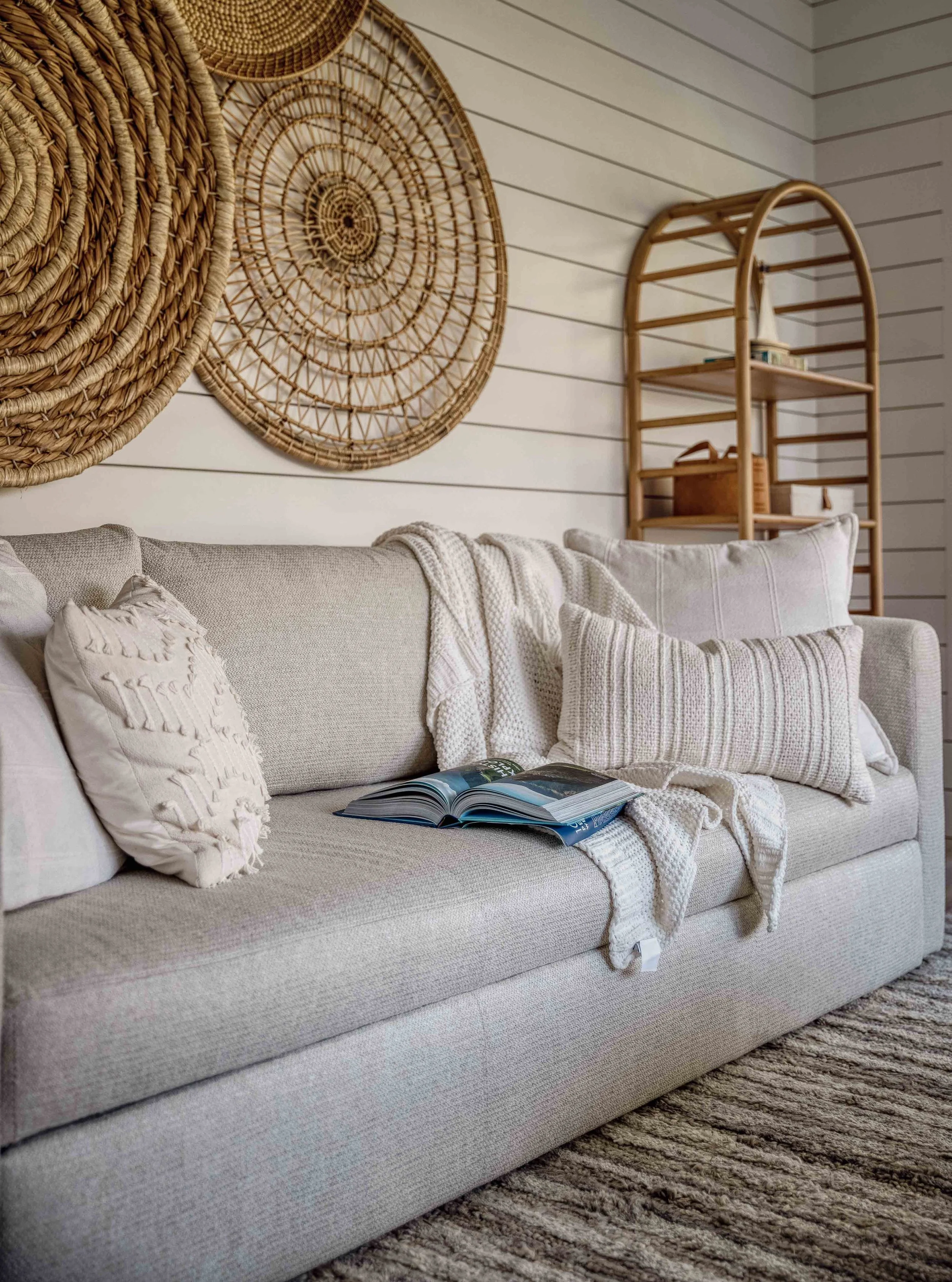 ARCHITECTURE & INTERIORS: Images that envoke feeling in a space