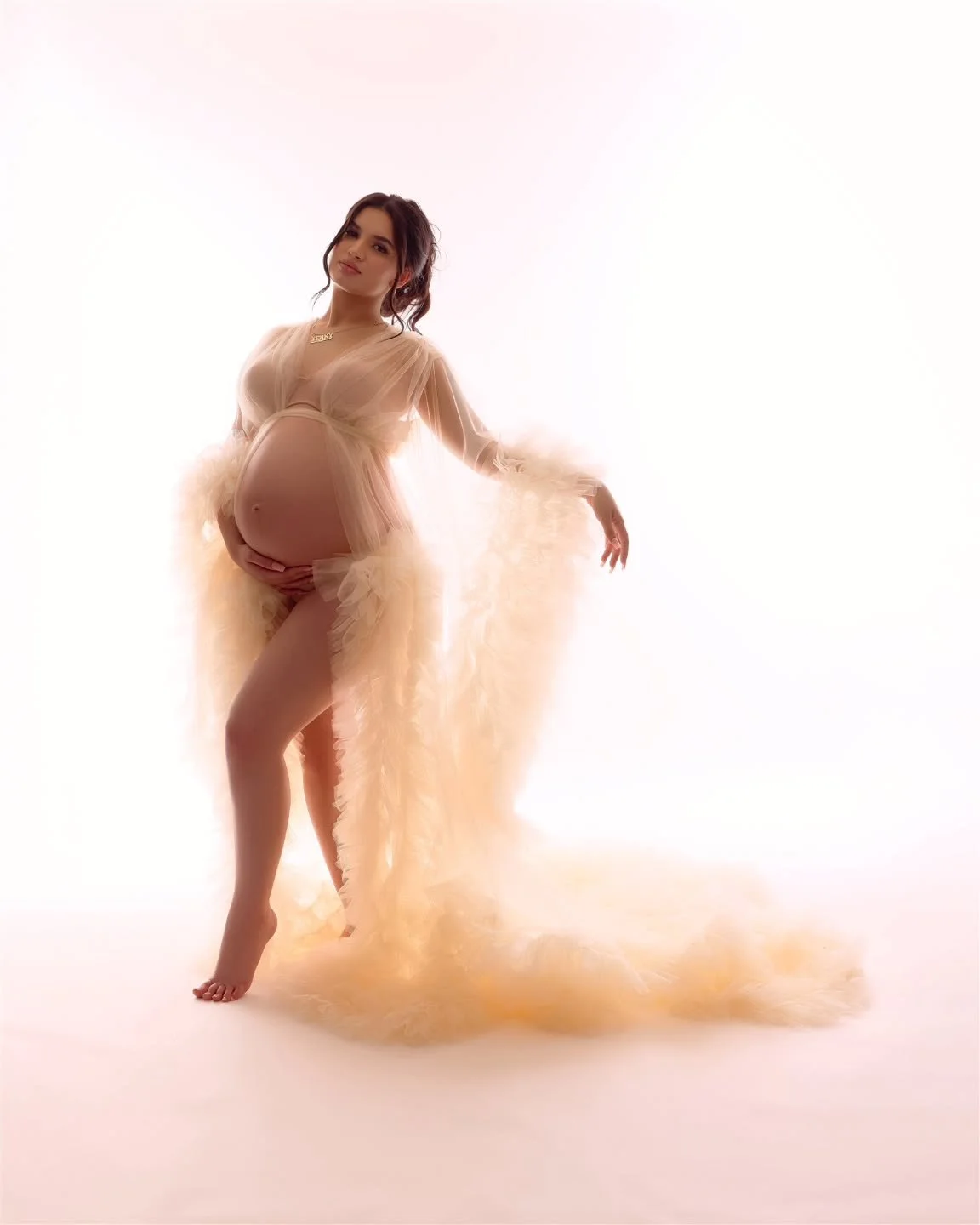 Hoy queremos compartirles nuevamente un vistazo a esta hermosa experiencia que tuvimos en el estudio. No solo logramos im&aacute;genes llenas de fuerza, color y ternura&hellip; tambi&eacute;n compartimos risas, conversaciones y un trabajo en equipo q