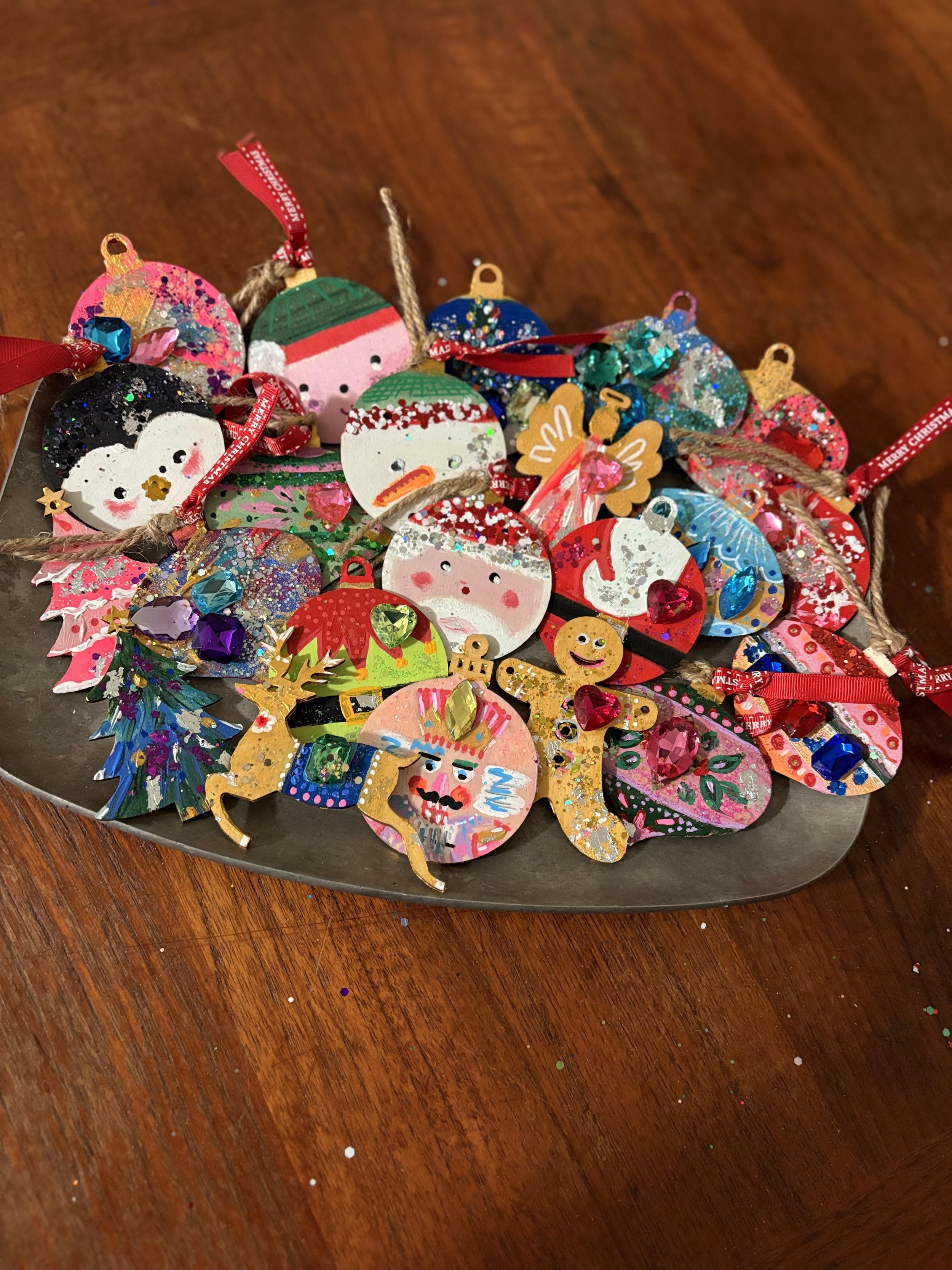 Ornament Bar: Make-Your-Own Holiday Art