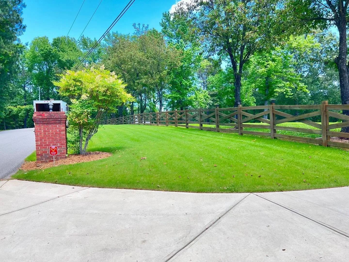 #twoguysandamower #TGAM #lawnmaintenance #lawncare