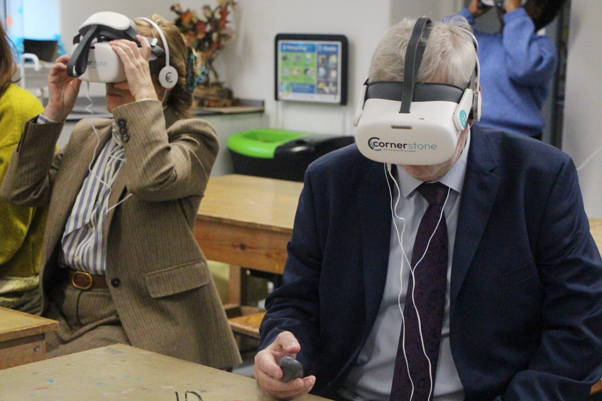 Clive Efford at Uni of Greenwich 3.jpg