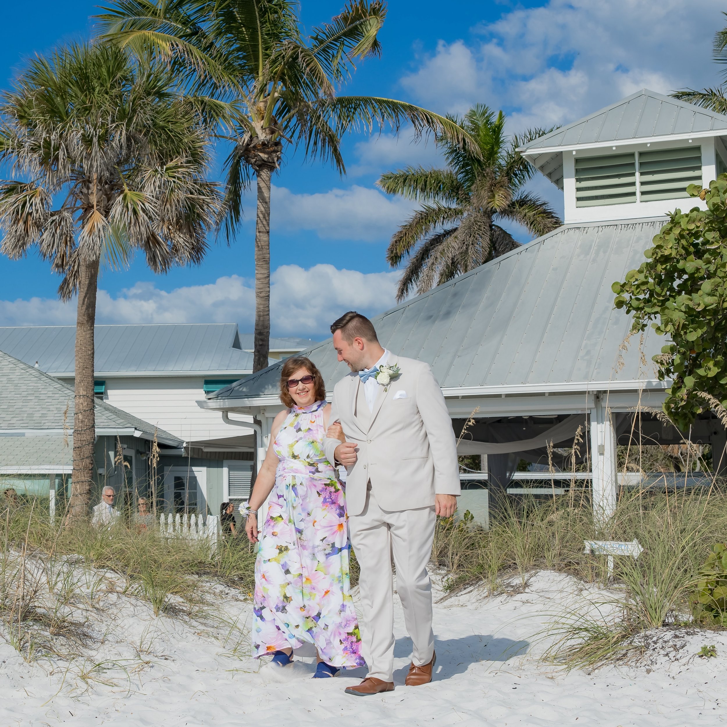 Here&rsquo;s to the amazing moms who bring sunshine into our lives and make life a beautiful journey. Happy Mother&rsquo;s Day! 💐

📸 Photo credit goes to @sandhillphotography 

#annamariaisland #floridawedding #centralfloridaweddingvendors #florida