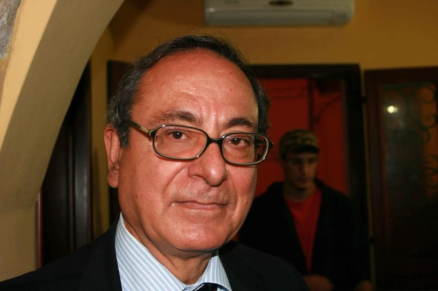 Si è spento Romano Maniaci, storica figura della sinistra del nostro territorio.
Militante del Partito Comunista Italiano, di cui fu segretario della sezione di Cinisi, Maniaci ha continuato il suo impegno all’interno del Partito Democr