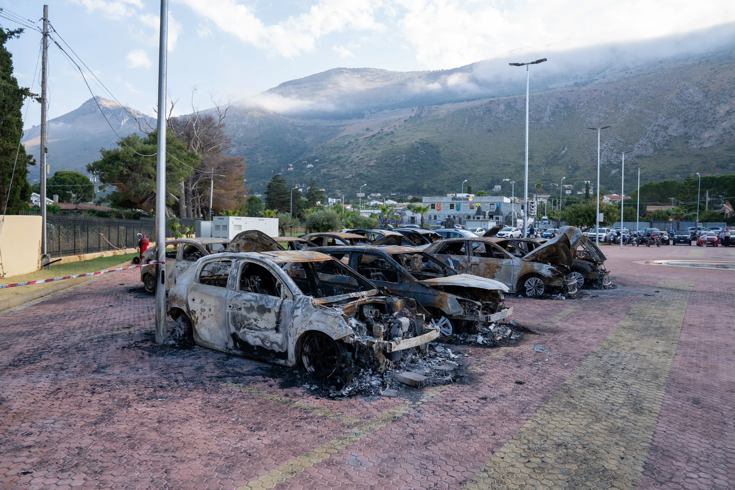 IncendioSicilybycar-Carini-10.jpg