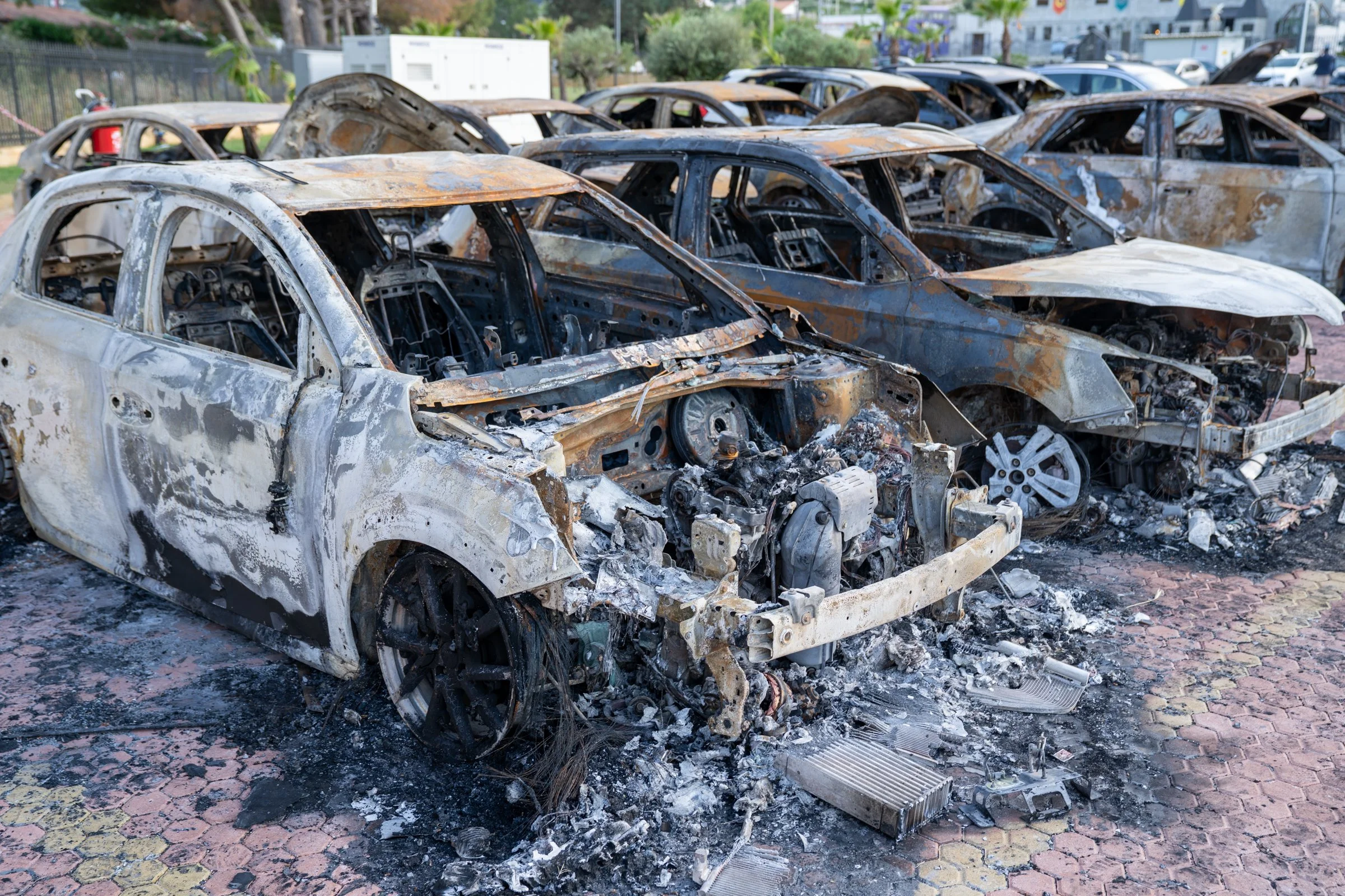 IncendioSicilybycar-Carini-11.jpg