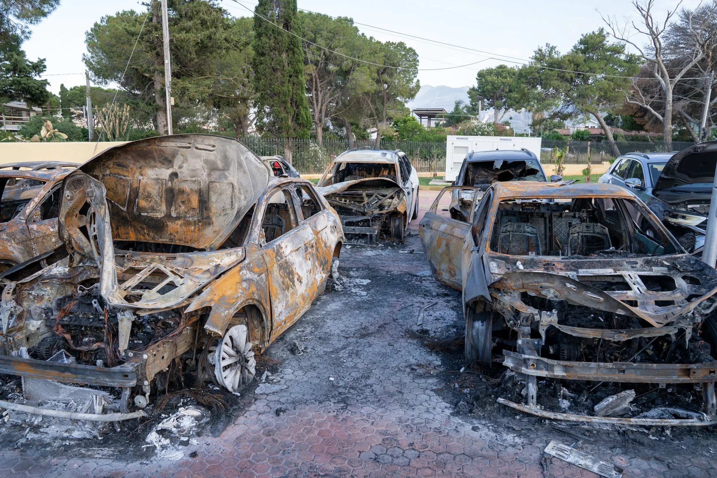 IncendioSicilybycar-Carini-16.jpg