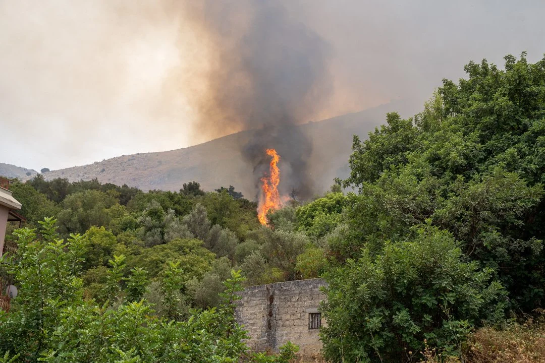 IncendioSicilybycar-Carini-2.jpg