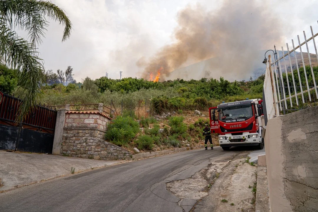 IncendioSicilybycar-Carini-6.jpg