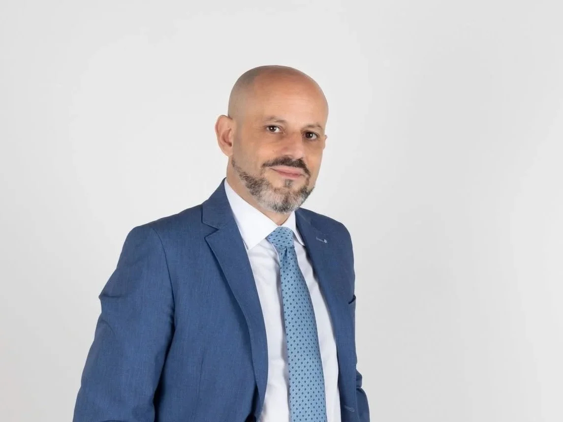 Carini, bandiera palestinese rimossa dal Comune: intervista a Luca Tantino