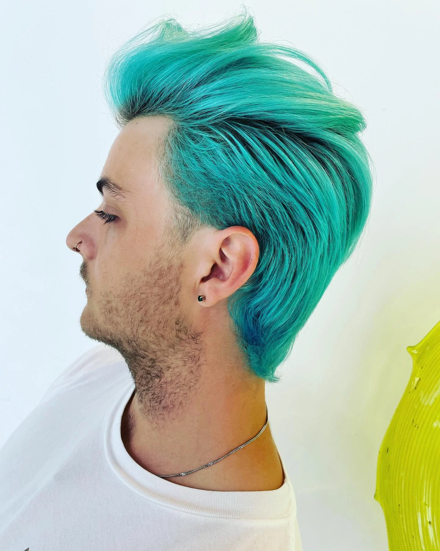 Super fun CUTxCOLOR 
Thanks for the trust Eric 🙏🏻🙏🏻🙏🏻
.
.
.
.
.
#hairsoda #vividhaircolor #bluehairdontcare