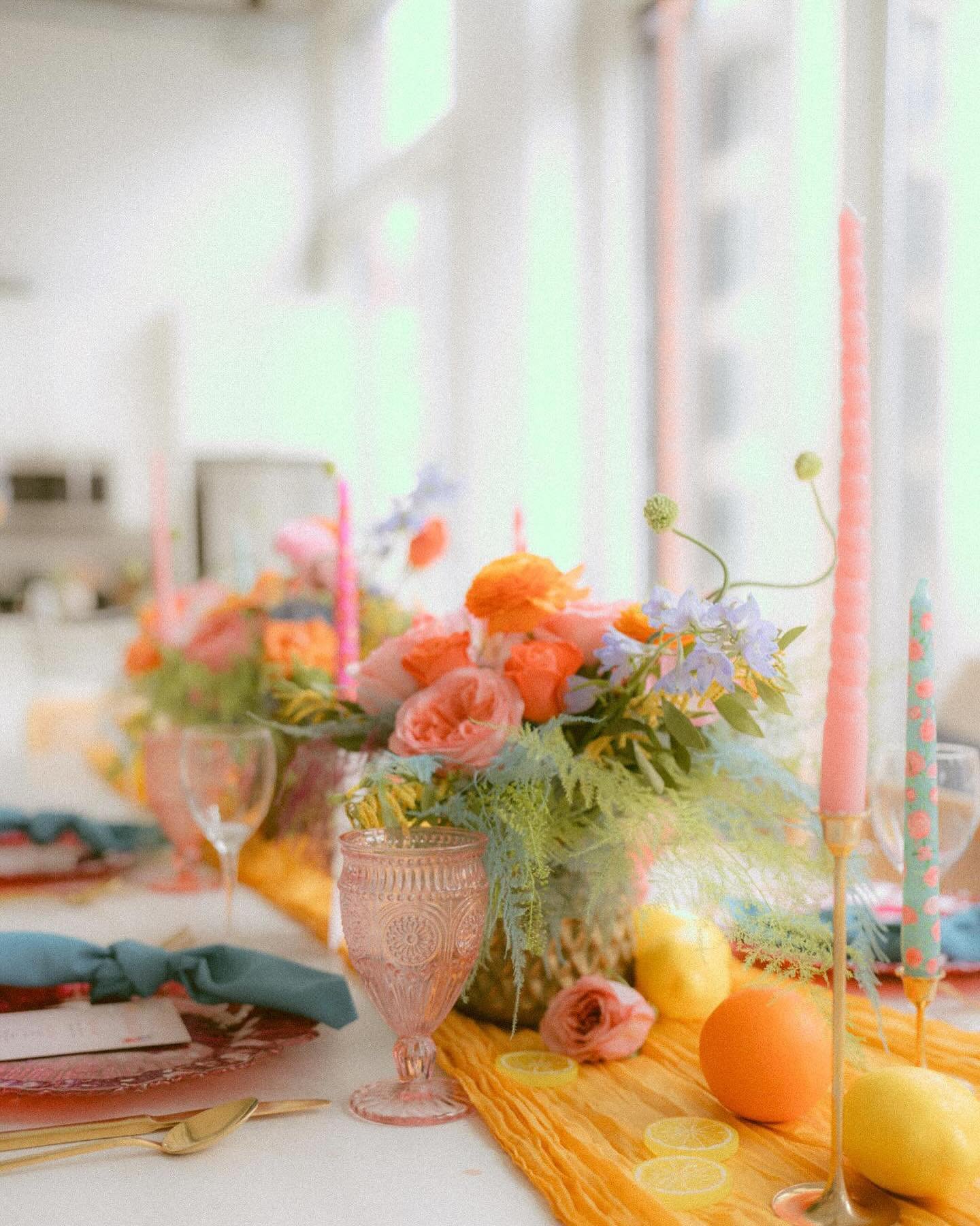 Sweet citrus 🍊 🍋 

Love these shots by @thekodakcollective 

.
.
.
#florist #flowers #brides2024 #brides2025 #chicago #chicagoflorist #mkeflorist #chiflorist #weddingflorist #eventflorist #weddinginspiration #flowersofinstagram #bridesbouquet #wedd