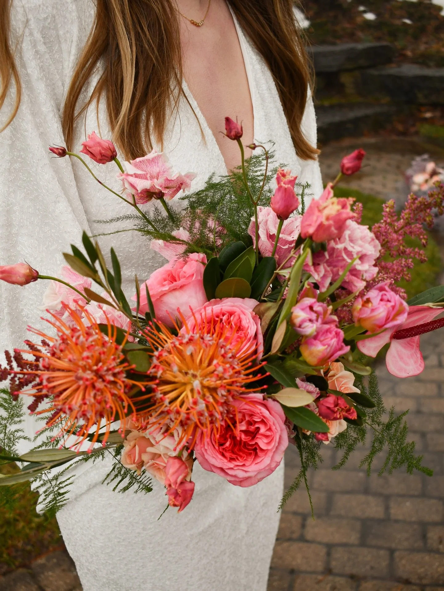 The elite combo of pink, peach and orange 💅🍑

.
#davincirose #mkeweddingflorist #chicagoweddingflorist  #brides2026 #brides2025 #weddinginspiration  #weddingflowersideas