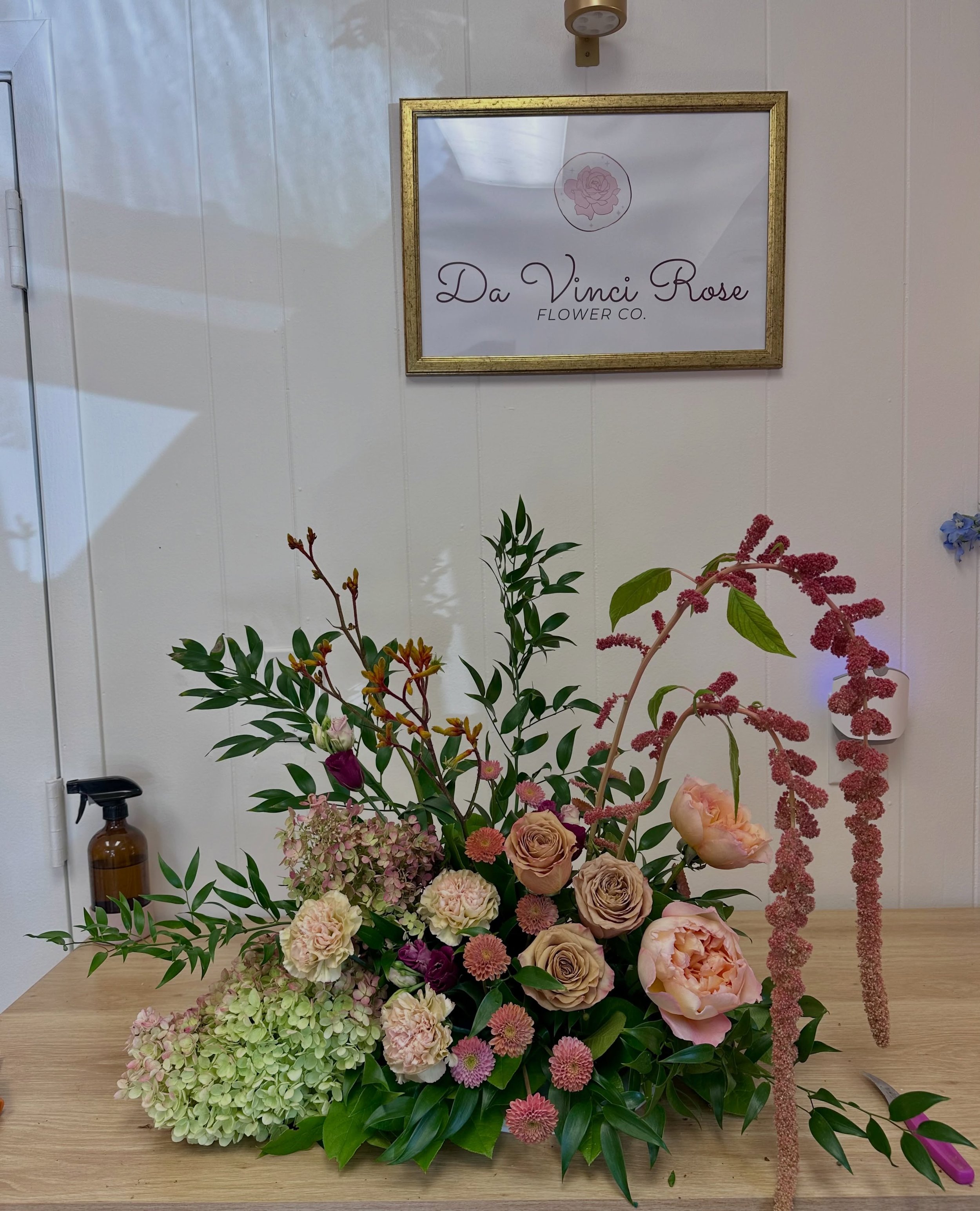 Studio views as of late🌸✨

.
#davincirose #mkeweddingflorist #chicagoweddingflorist  #brides2026 #brides2027