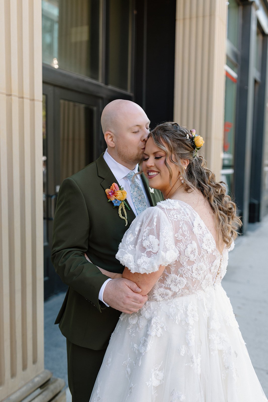 Emily-and-Zach_s-Colorful-and-Whimsical-Luxury-Wedding-at-Loft-Lucia82.jpg