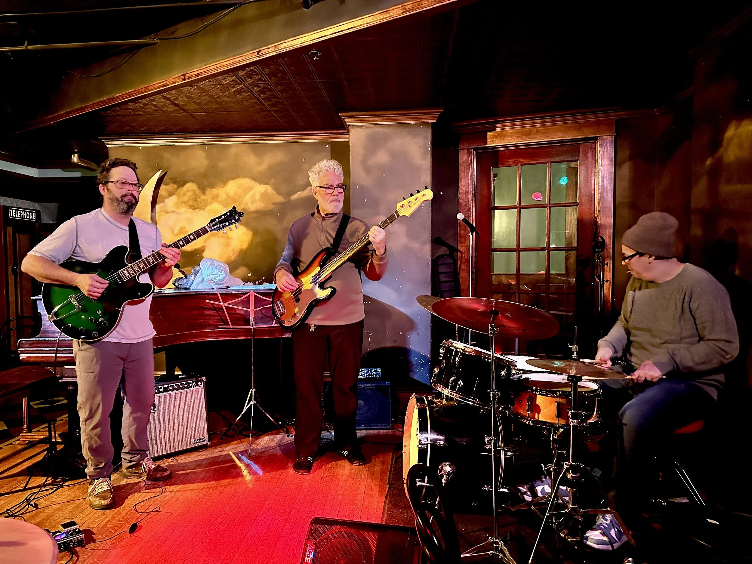 Early Evening Jazz: Trench Size Trio