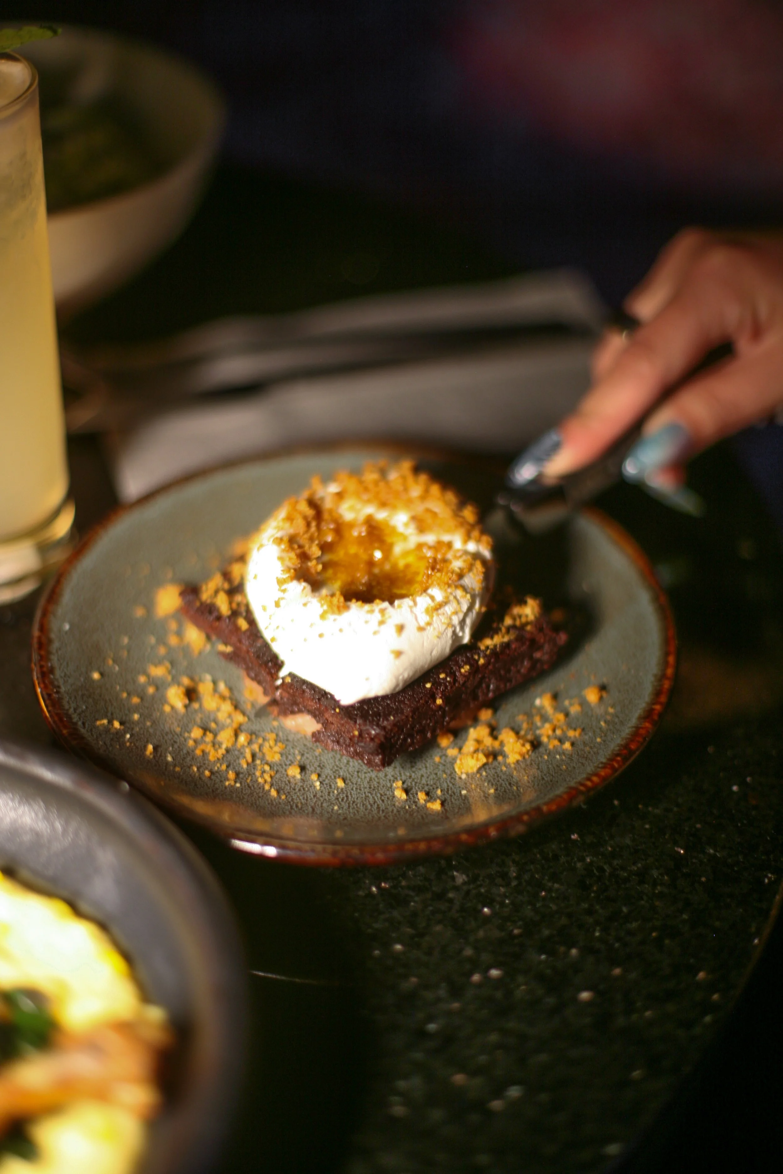 CHOCOLATE CAKE_7356.jpg