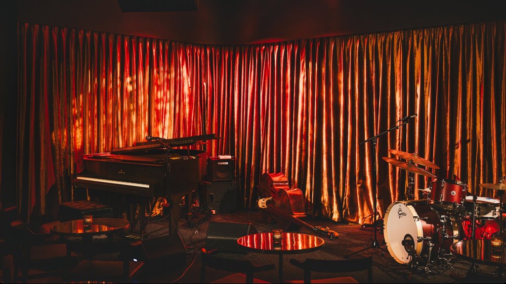 Bar photo 2