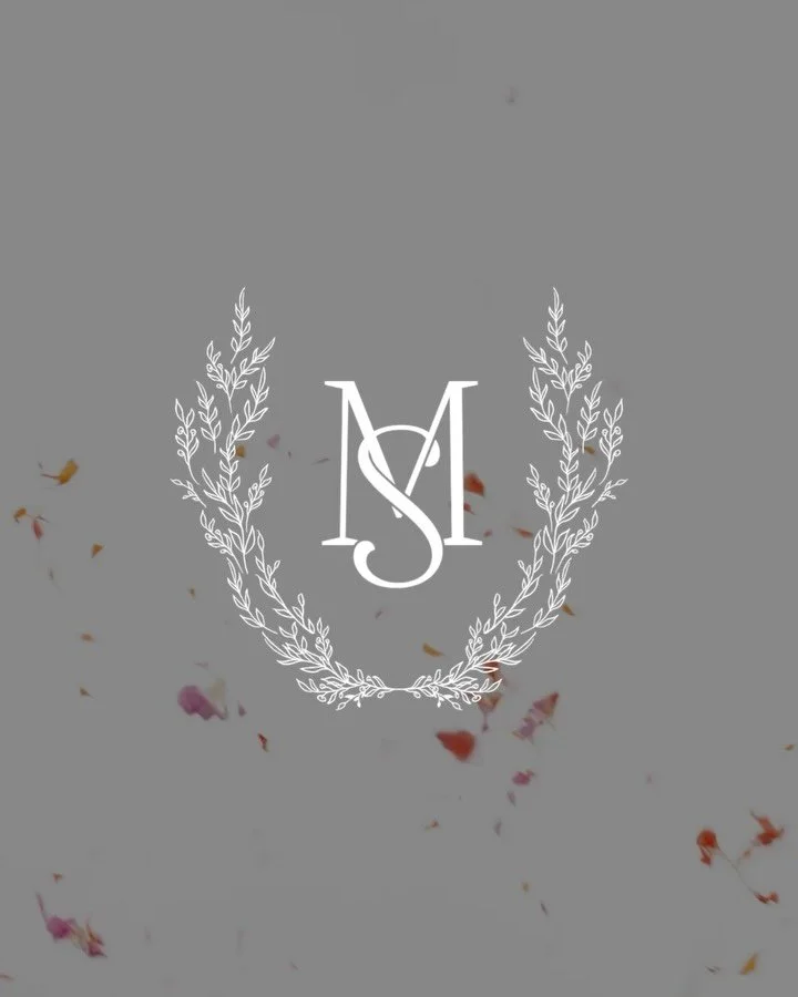 A timeless monogram for S + M.

Designed to set the tone for their wedding weekend in the most thoughtful way. From Haldi signage to reception dancefloor, we love when every detail ties back to the couple.

Planning &amp; Design: @orlandodesignerwedd