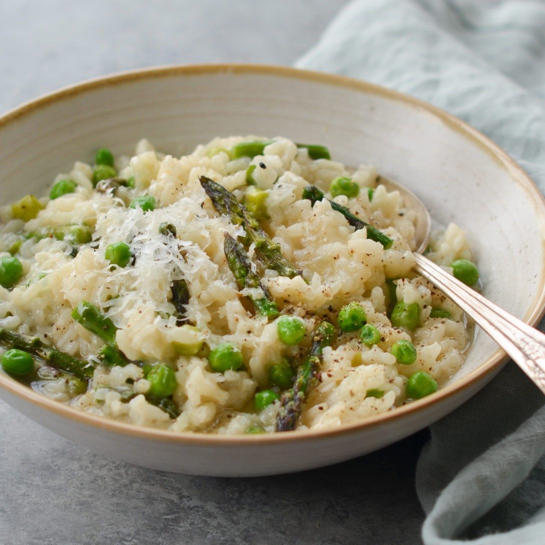 Step up your dinner game with some spring pea orzo, courtesy of @onceuponachef! A perfect way to use up the frozen peas hiding in your freezer. 🫛

#thethomas #614living #614apartments #columbusliving #columbusapartments #luxuryliving #springrecipes