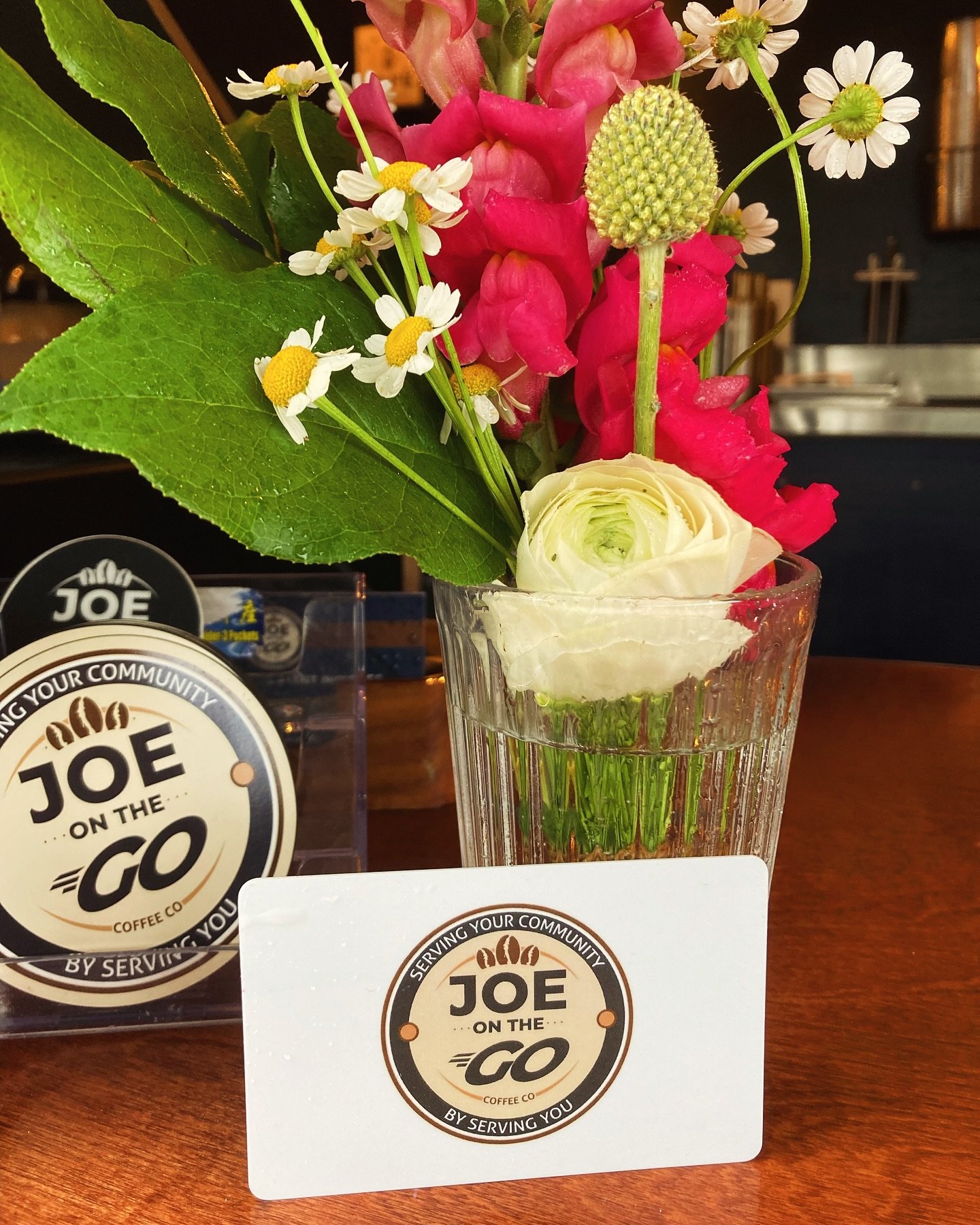 Mother&rsquo;s Day is Sunday! if you want to bless your mom, with some of the best coffee around, treat her @joeonthegocoffeeco with one of our physical or E-gift cards. If you can&rsquo;t make it in today, just click on the link in our bio to order 