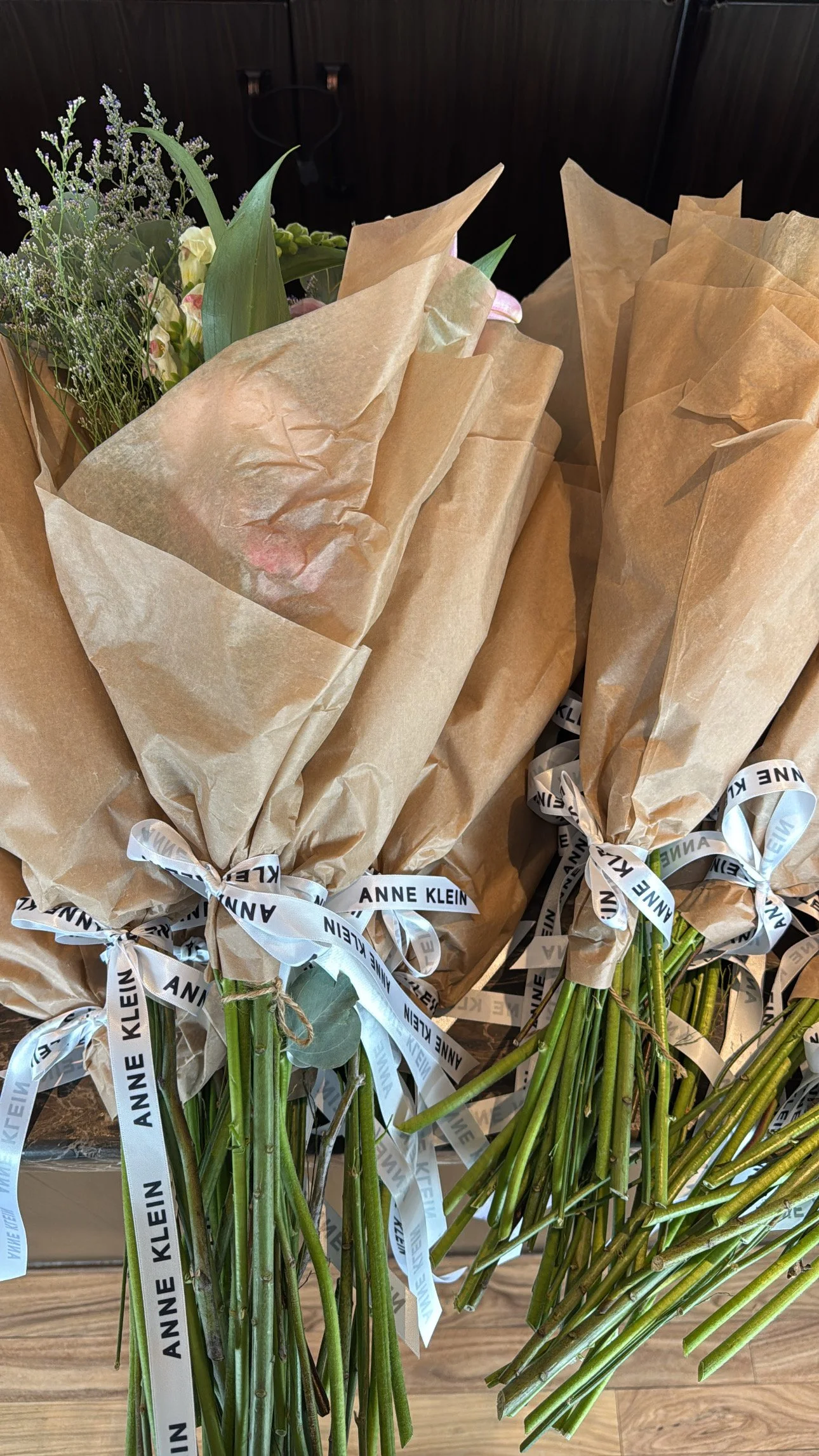 Anne Klein - Women Who Do Awards
Floral production for large scale brand event, creating 100 bespoke bouquets. 