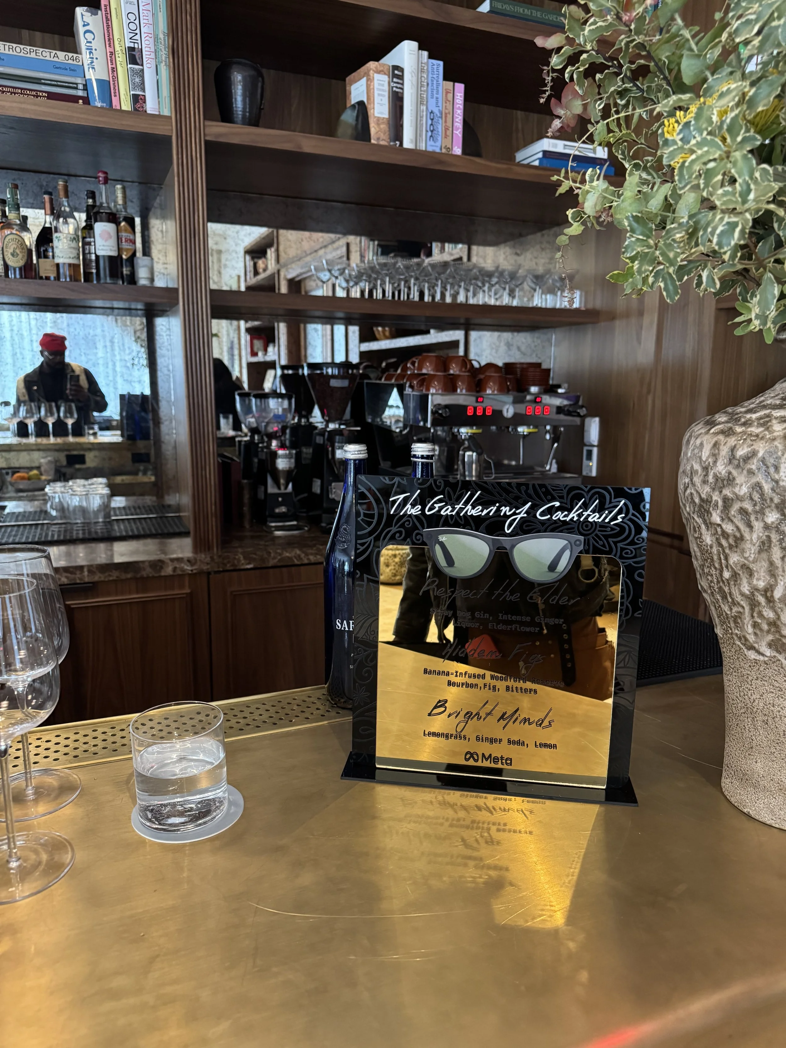 META - The Gathering 
Floral design for brand event, delivering 10 custom arrangements. 