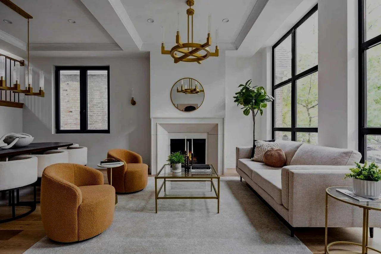 LUXURY • STAGING • CHICAGO 

